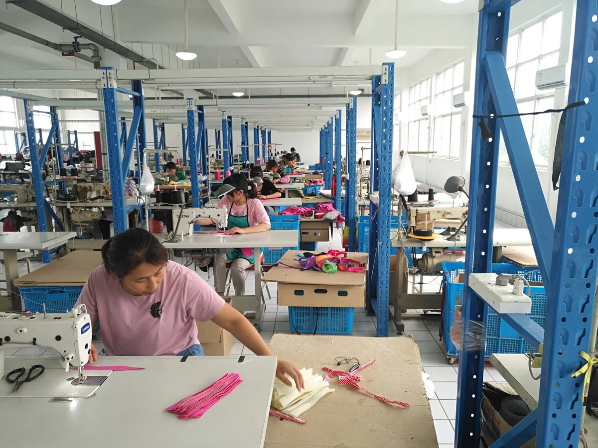 Dog collar manufacturer factory production line nylon pet collars wholesale
